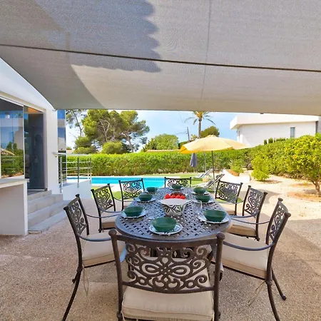 Casablanca - Miami Style For 8 Guests *