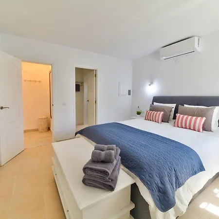 Villa Casablanca - Miami Style For 8 Guests