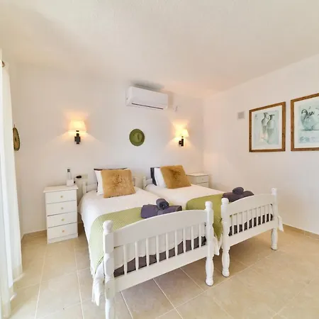 Casablanca - Miami Style For 8 Guests Villa